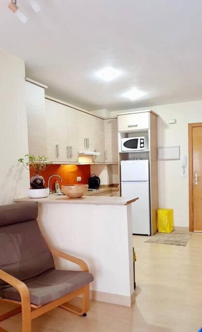 Lovely Studio In Centre Of Torre, Near The Beach Torre Del Mar Zewnętrze zdjęcie