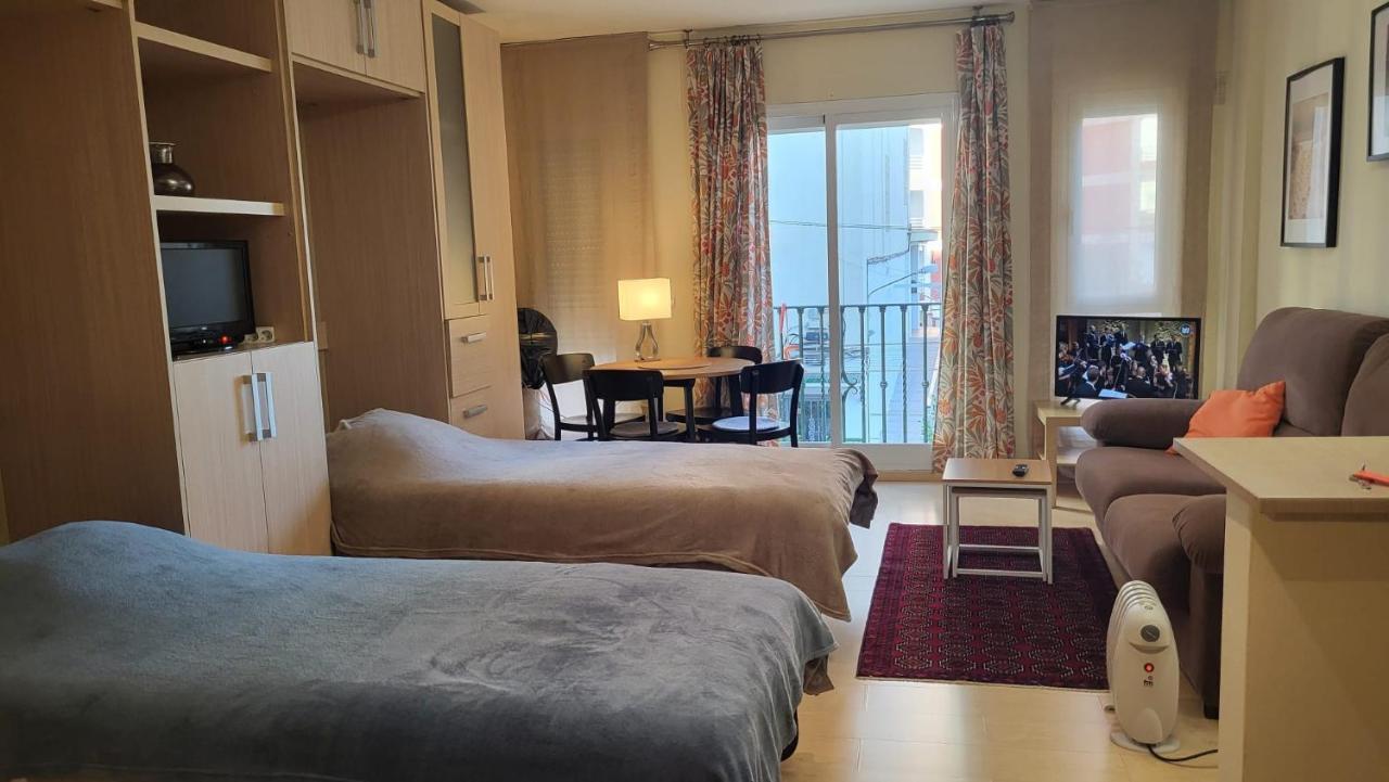 Lovely Studio In Centre Of Torre, Near The Beach Torre Del Mar Zewnętrze zdjęcie